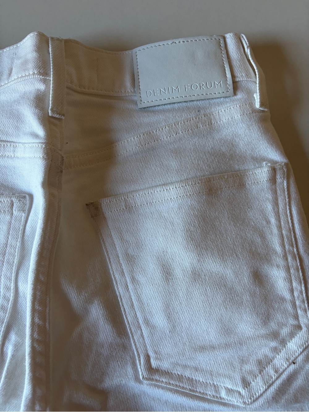 Denim forum arlo high rise straight distressed white jeans women’s size 24 ankle - Picture 9 of 9